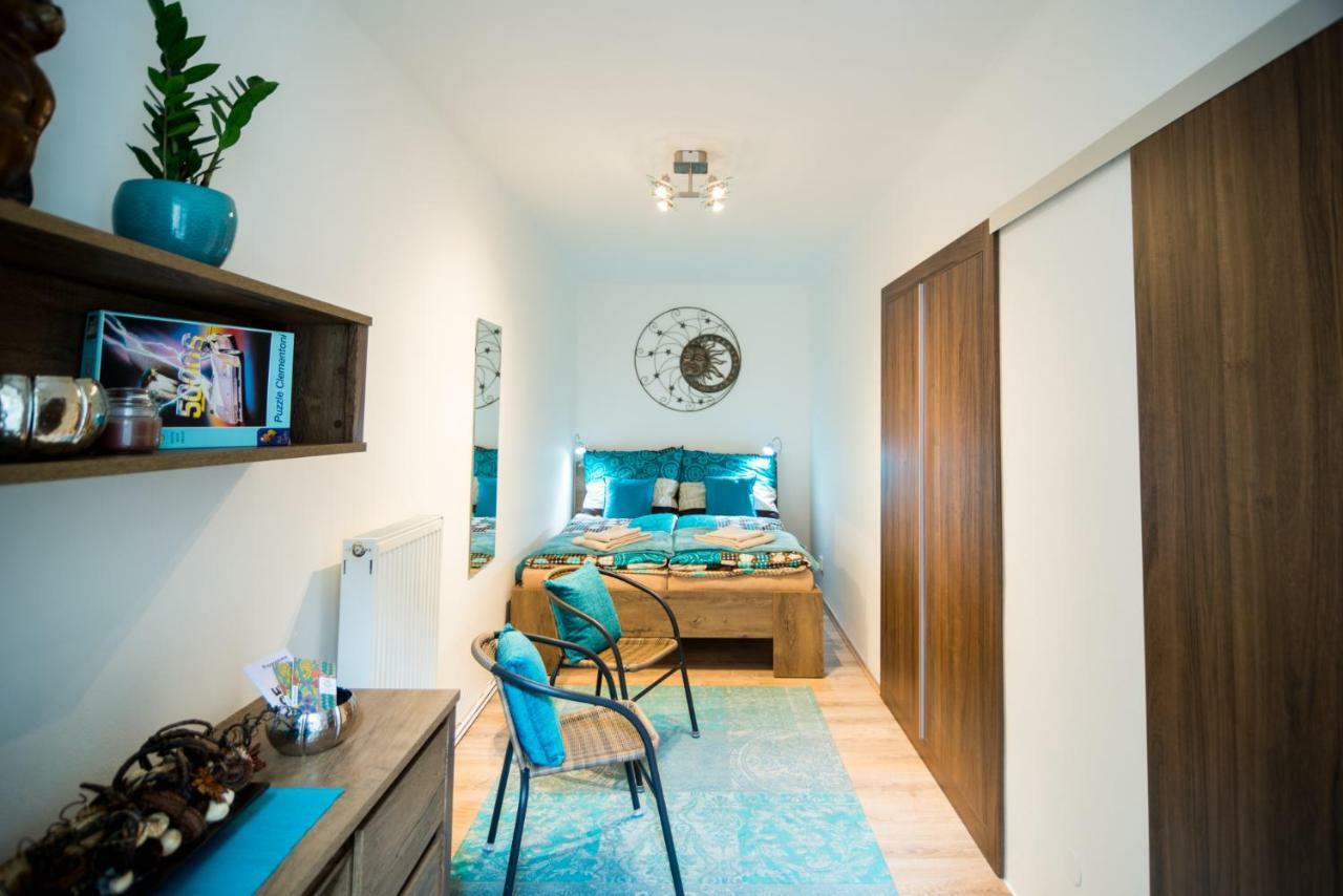 Nice Home To Stay At Prague Close To Castle With Terrace And Garden ภายนอก รูปภาพ